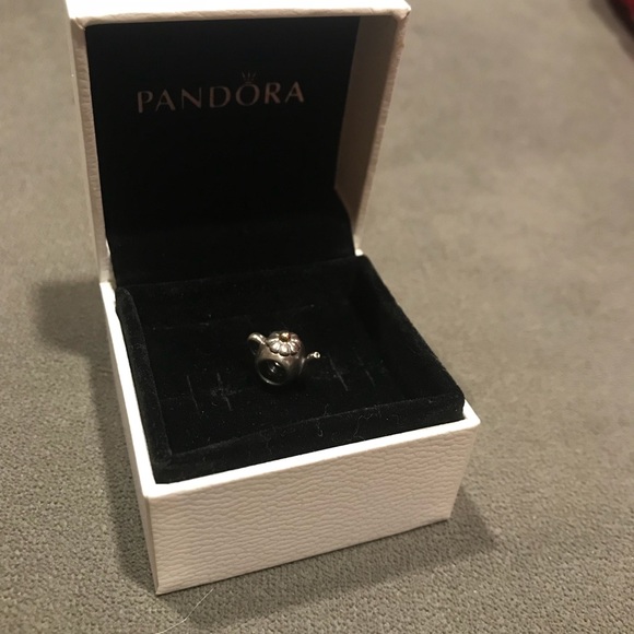 Pandora Teapot Charm - Picture 2 of 4